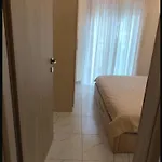 Luxury Apartment *